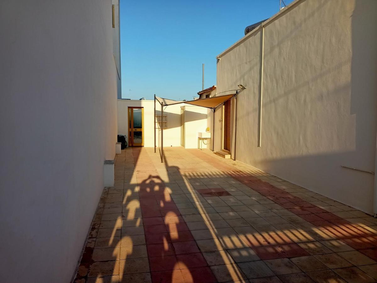 Casa Vacanze Da Lui' Torre Lapillo Exterior photo